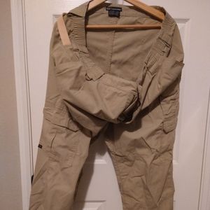 511 Cargo Pants Tan 42x30